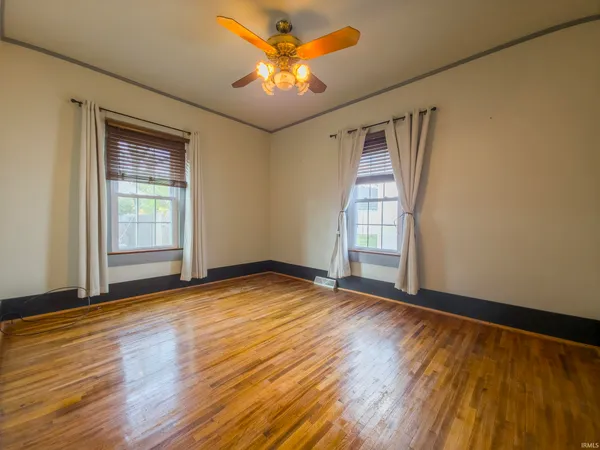 $150,000 | 107 6th Street, St. Francisville, IL 62460