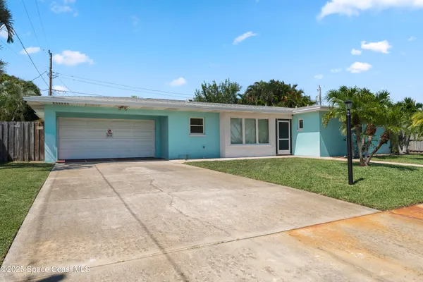$2,800 | 116 Royal Palm Avenue, Indian Harbour Beach, FL 32937