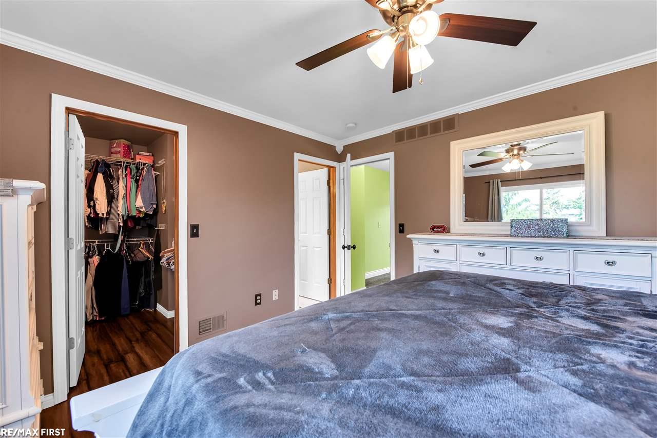 28391 Gamble Road New Baltimore, MI 48047 - Photo 17 of 30 50076335-16.JPG