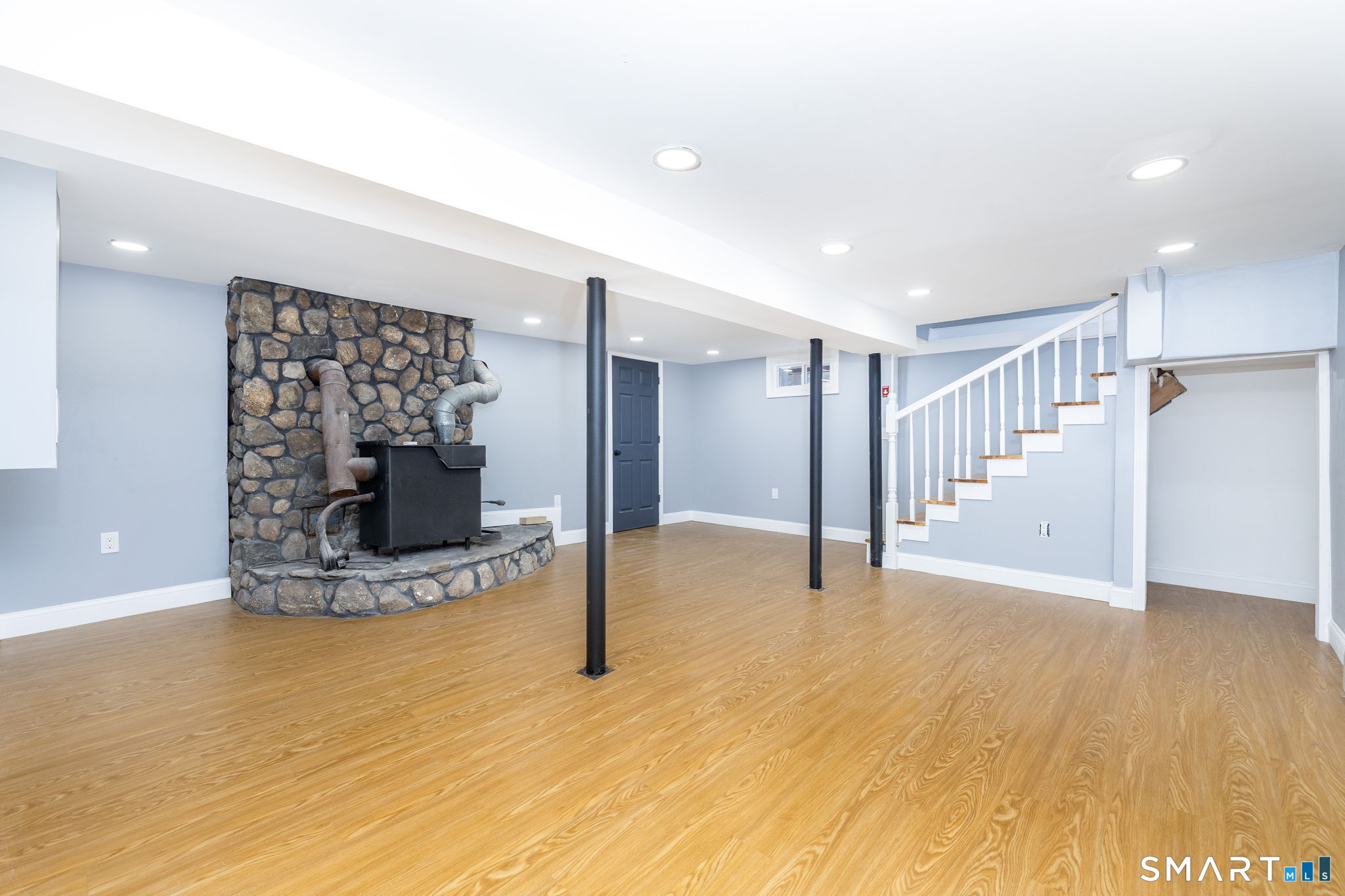 77 R Old Stagecoach Road Granby, CT 06035 - Photo 20 of 40