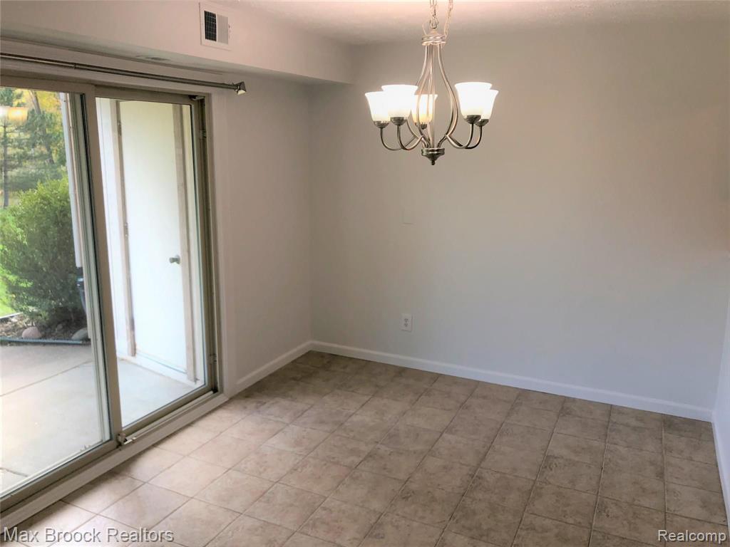 1673 Riverside Drive, Unit 1 Rochester Hills, MI 48309 - Photo 12 of 42