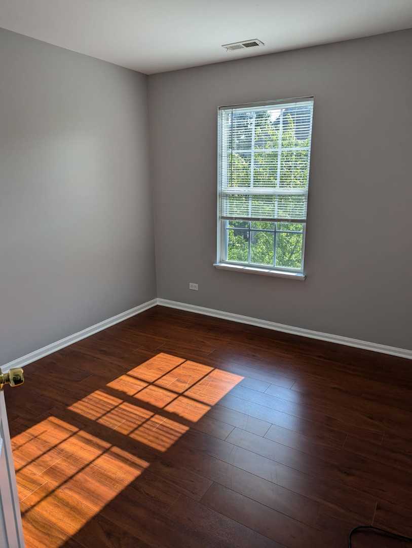 203 North Louis Street, Unit B Mount Prospect, IL 60056 - Photo 8 of 16