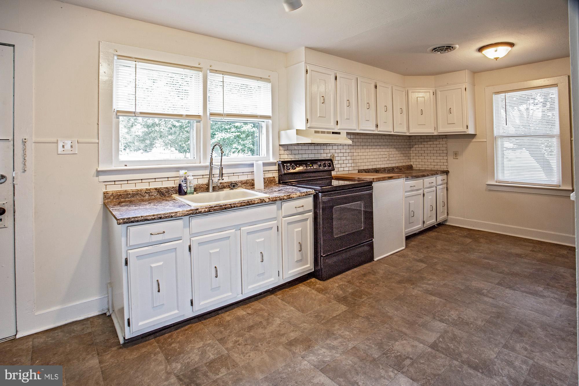28 Tilbury Road Salem, NJ 08079 - Photo 2 of 22