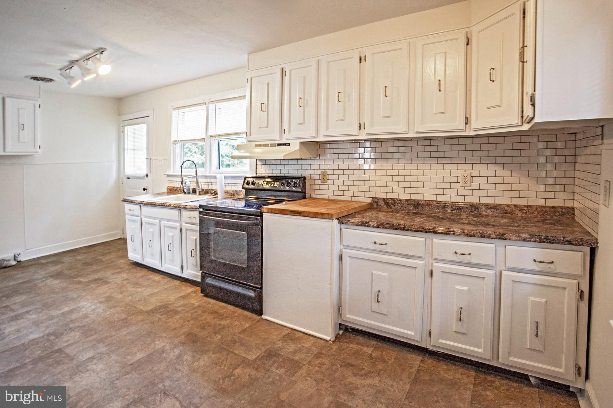 28 Tilbury Road Salem, NJ 08079 - Photo 4 of 22