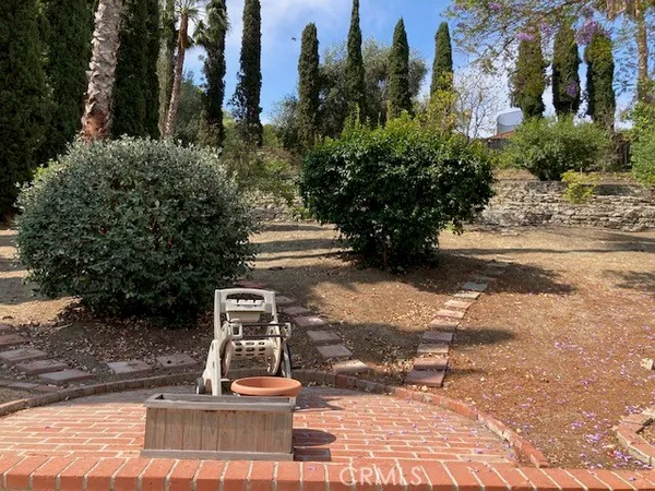 a view of a house with an empty space