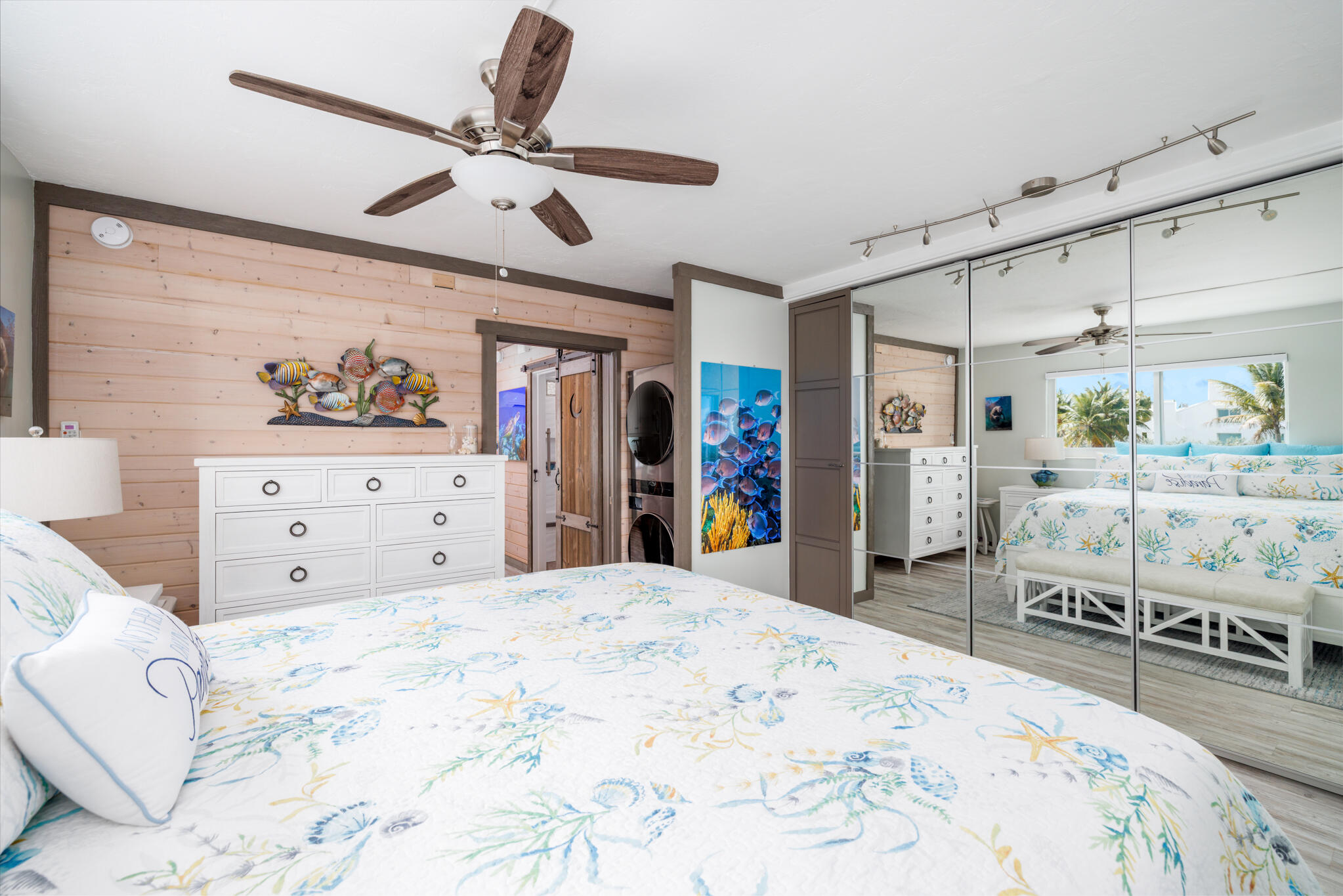 755 West Ocean Drive, Unit 5 Key Colony Beach, FL 33051 - Photo 15 of 30 Bedroom 2