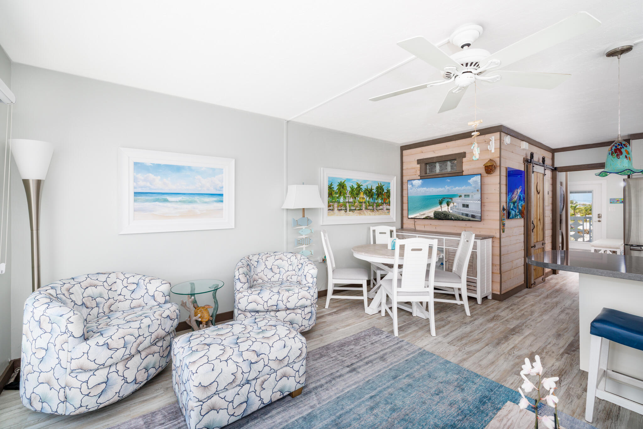 755 West Ocean Drive, Unit 5 Key Colony Beach, FL 33051 - Photo 10 of 30 Living combo 2