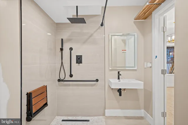 $20,000 | 1312 19th Street Northwest, Washington, DC 20036