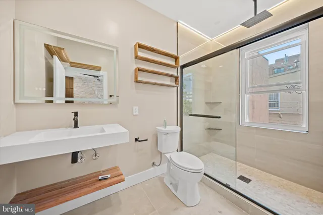 $20,000 | 1312 19th Street Northwest, Washington, DC 20036