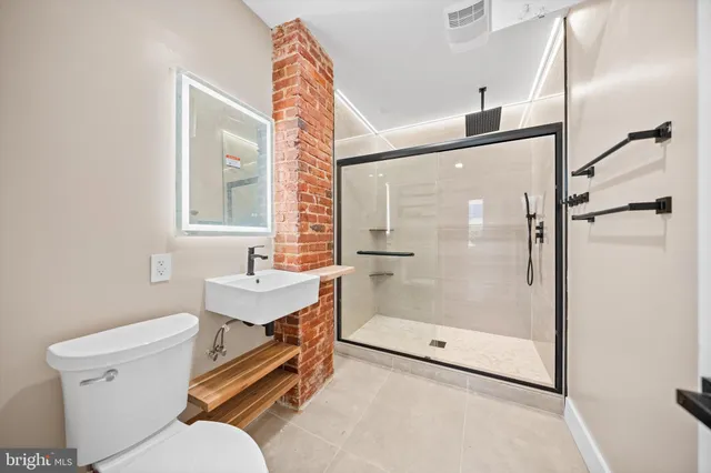 $20,000 | 1312 19th Street Northwest, Washington, DC 20036