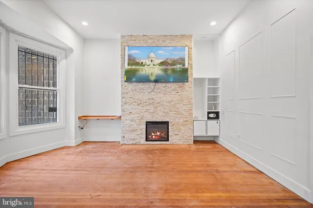 $20,000 | 1312 19th Street Northwest, Washington, DC 20036