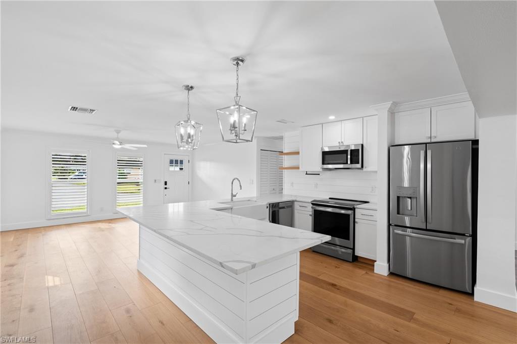 11 Knights Bridge Road Naples, FL 34112 - Photo 2 of 15 Gallery Image 2