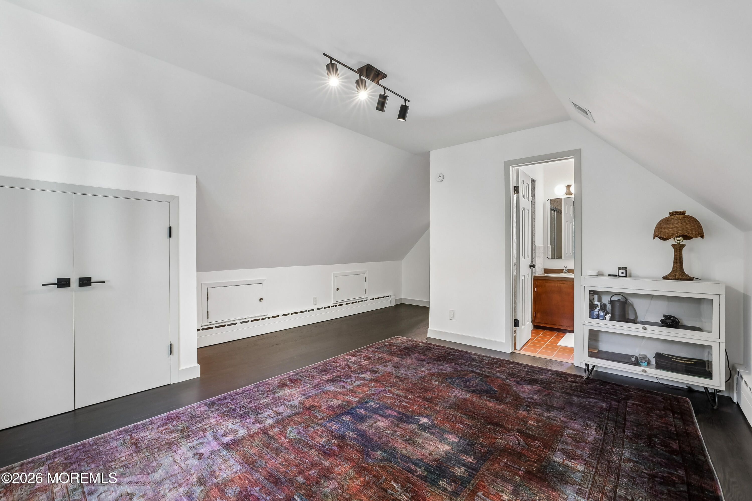 5 Coventry Square Holmdel, NJ 07733 - Photo 18 of 41 017