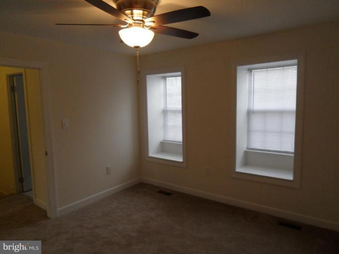 2388 Hunters Square Court Reston, VA 20191 - Photo 13 of 21 Master is adjacent to Shared Bath