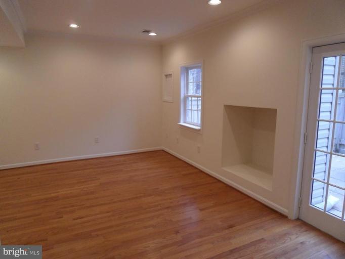 2388 Hunters Square Court Reston, VA 20191 - Photo 20 of 21 TV Niche or Convert Back into Fireplace