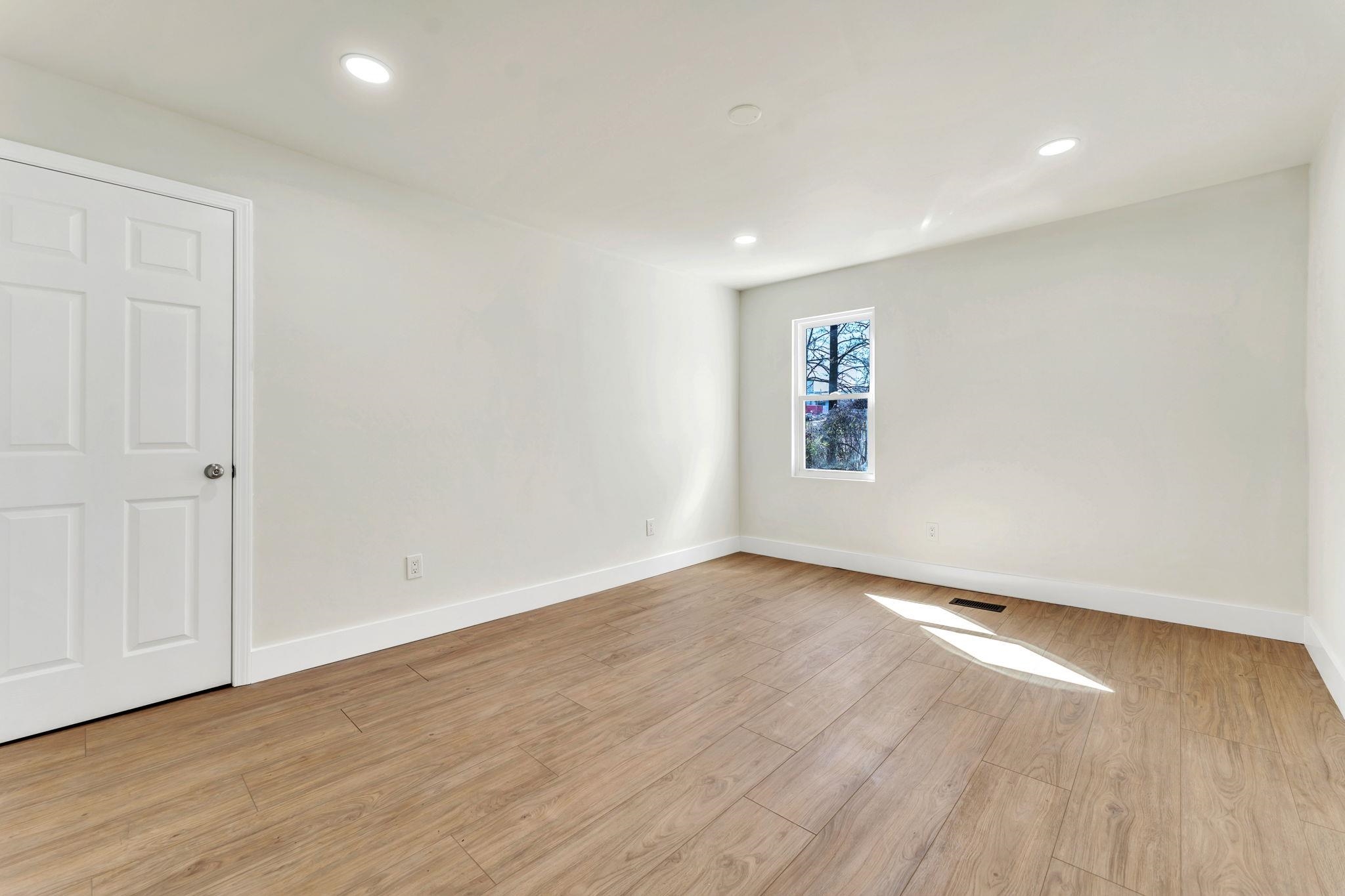 805 West Fairview Avenue Gaffney, SC 29341 - Photo 8 of 12