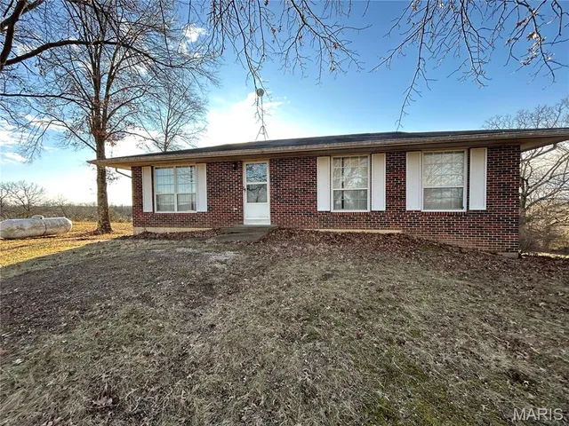 $339,000 | 314 County Road 212, Linn, MO 65051