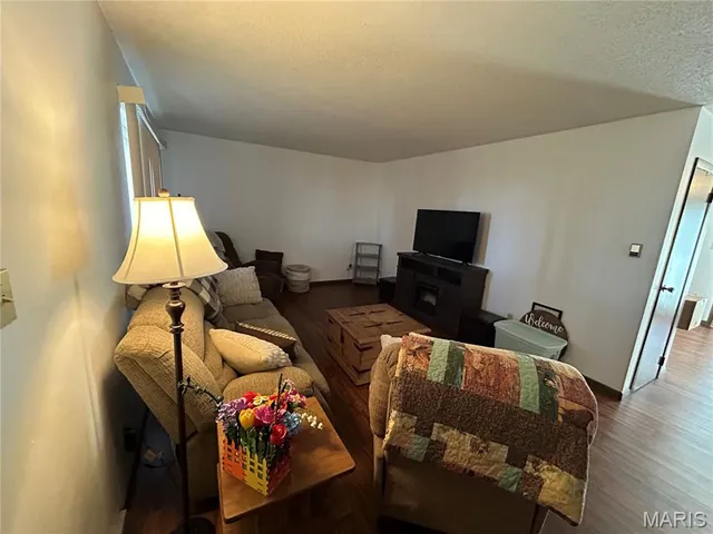 $339,000 | 314 County Road 212, Linn, MO 65051