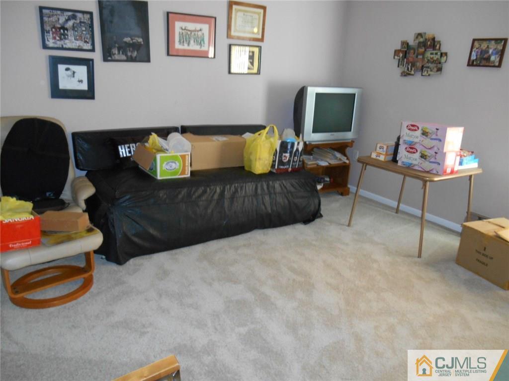 828 A Deal Road Monroe Township, NJ 08831 - Photo 12 of 16 Gallery Image 12