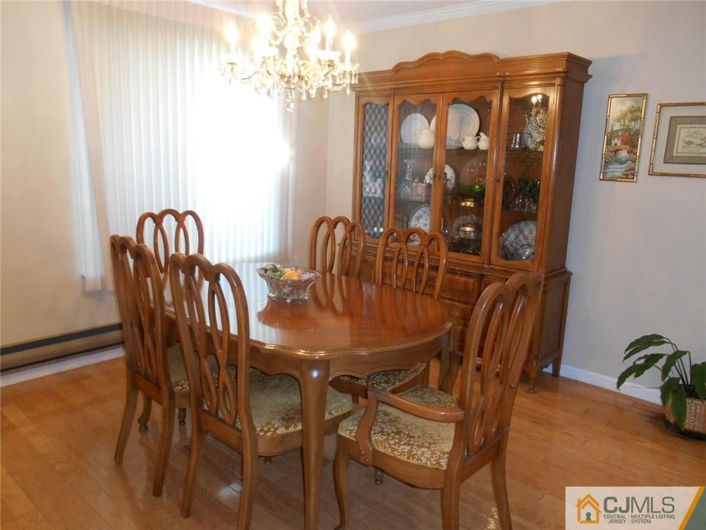 828 A Deal Road Monroe Township, NJ 08831 - Photo 4 of 16 Gallery Image 4