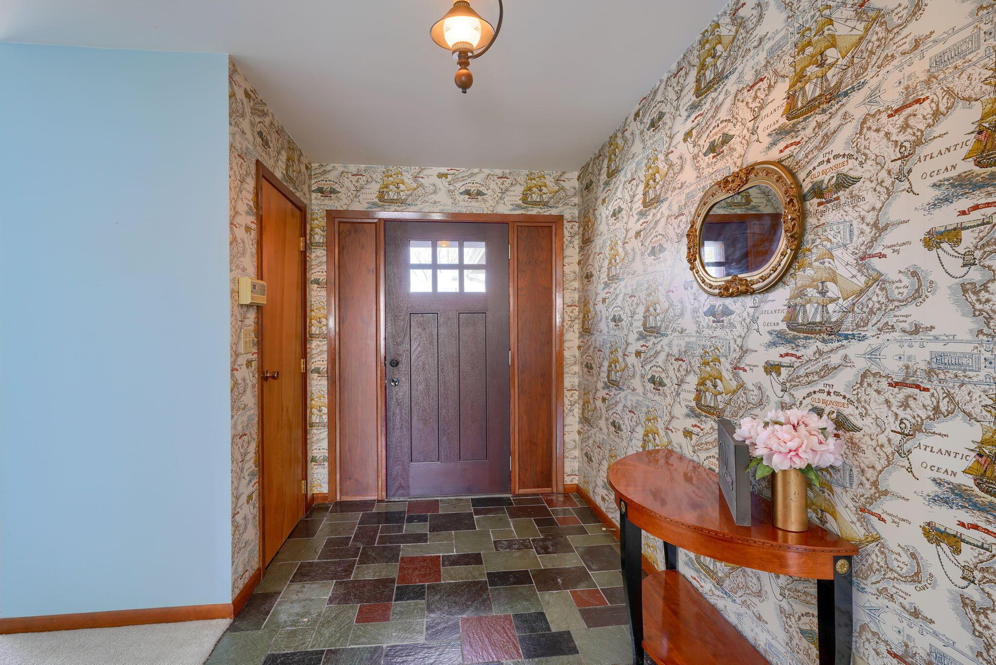 271 Norton Road Columbus, OH 43228 - Photo 5 of 41 271 Norton Road (19)