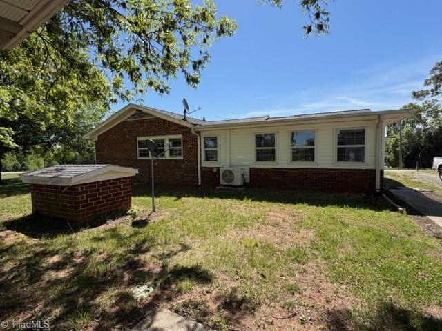 2311 Grooms Road Reidsville, NC 27320 - Photo 2 of 19