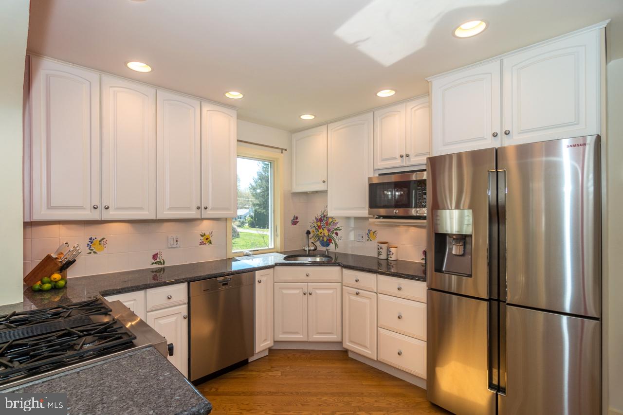 102 Gail Road Devon, PA 19333 - Photo 13 of 26 Kitchen
