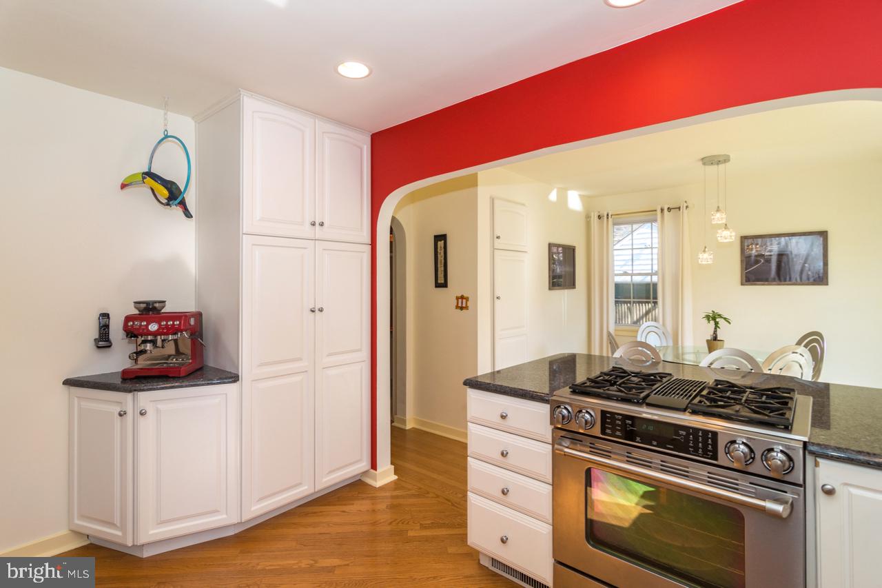 102 Gail Road Devon, PA 19333 - Photo 15 of 26 Kitchen
