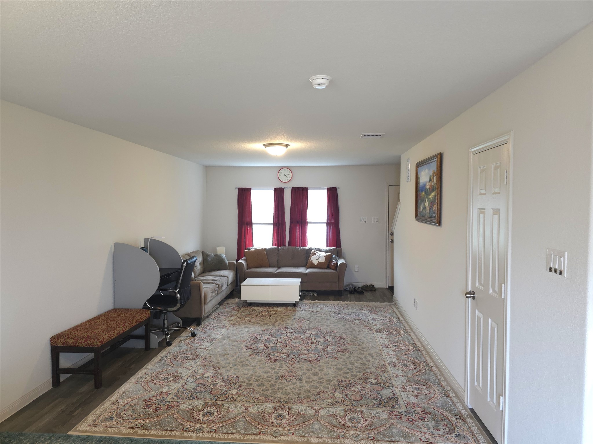2009 6th Street Hempstead, TX 77445 - Photo 6 of 24 Living room