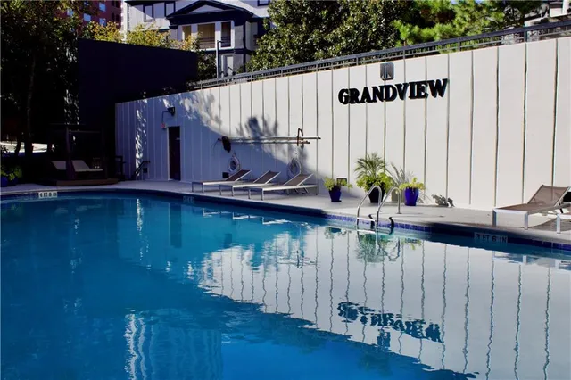 a picture of table and chairs