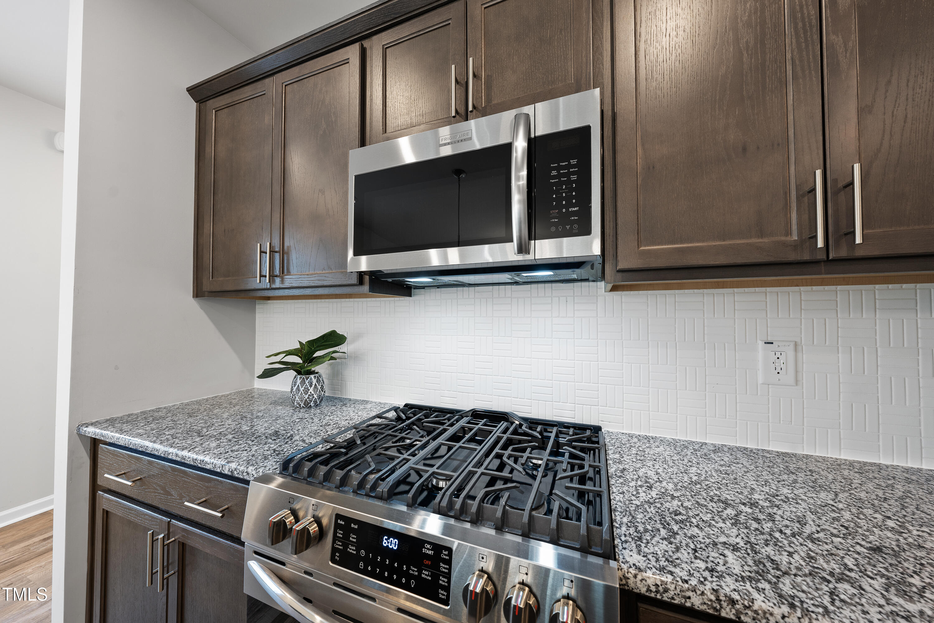 248 Shingle Oak Road Wake Forest, NC 27587 - Photo 14 of 37 Gas Range!