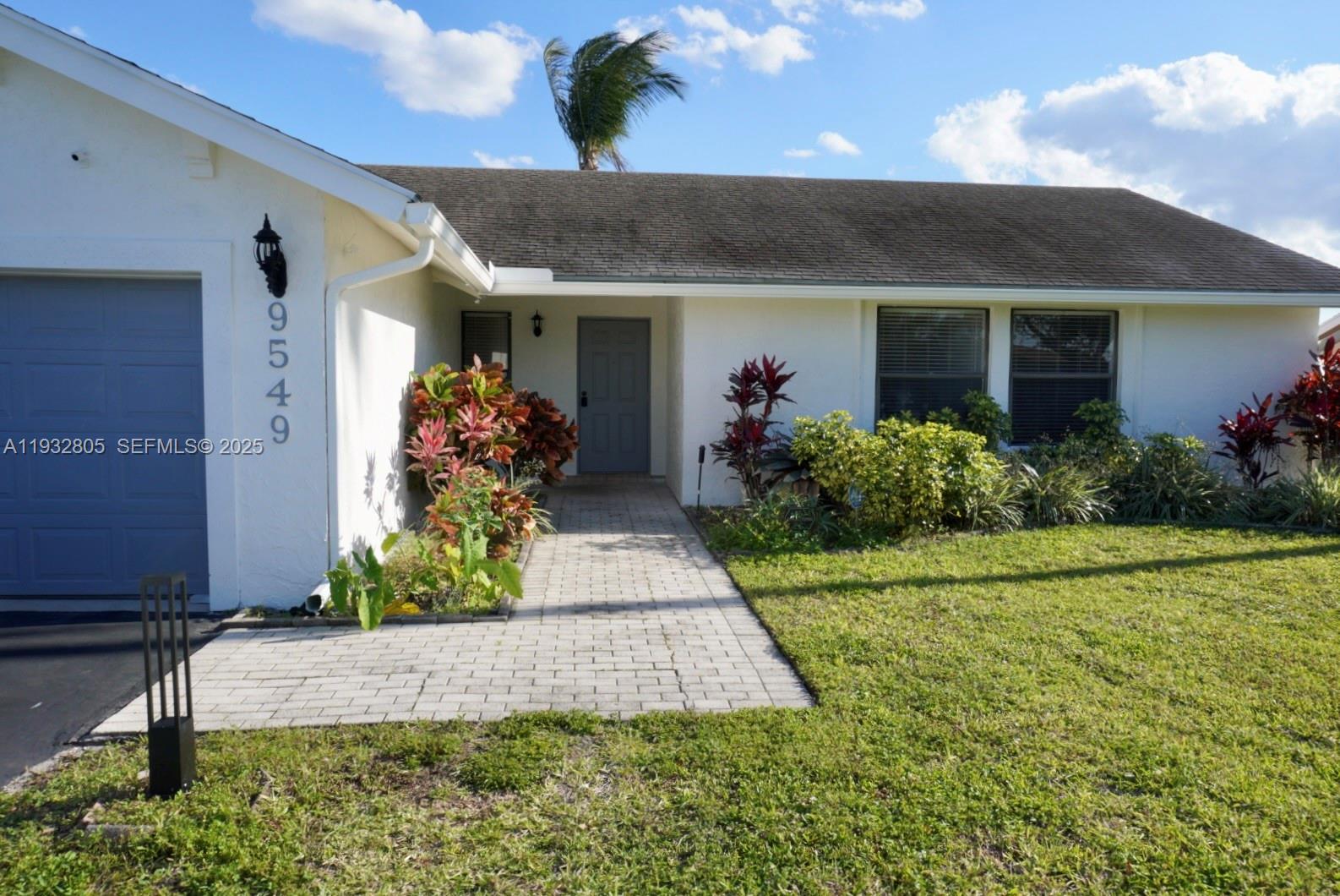 9549 Burlington Place Boca Raton, FL 33434 - Photo 2 of 33