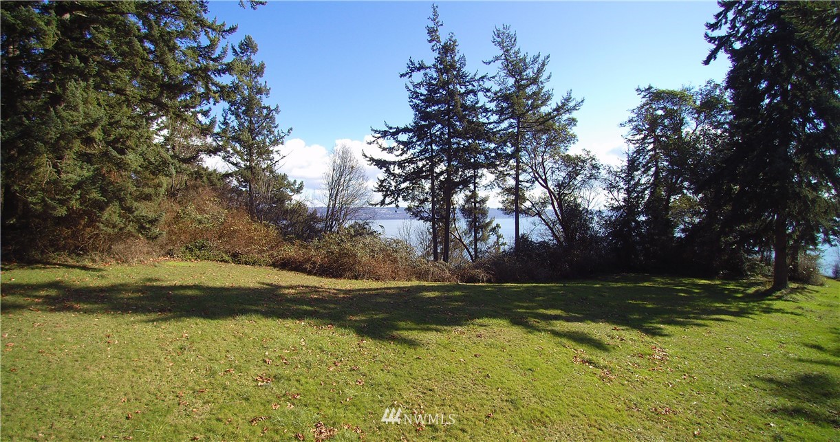 7737 Summit View Lane Clinton, WA 98236 - Photo 3 of 13 Gallery Image 3