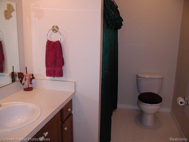 348 Wheeling Road Imlay City, MI 48444 - Photo 15 of 15 348 Wheeling bath 2