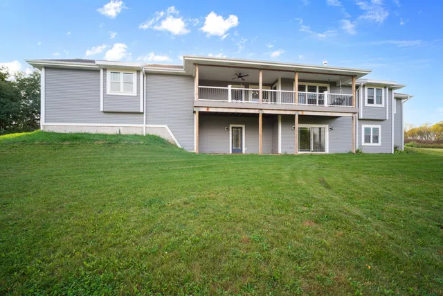 $774,900 | 8414 Orchard Valley Road, Farmington, WI 53090