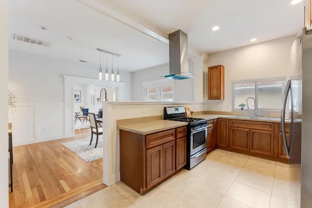 $1,450,000 | 680 South 12th Street, San Jose, CA 95112