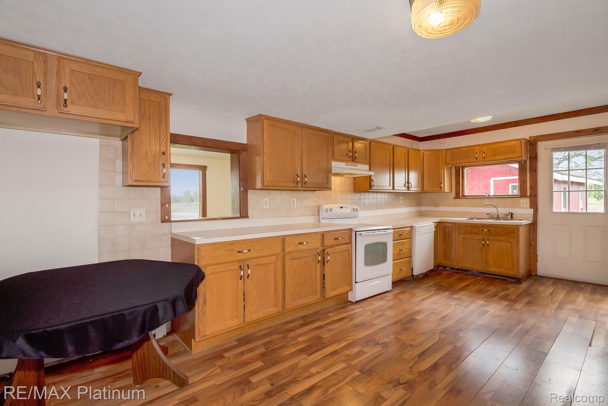 4320 Carter Road Stockbridge, MI 49285 - Photo 12 of 31 12.jpg