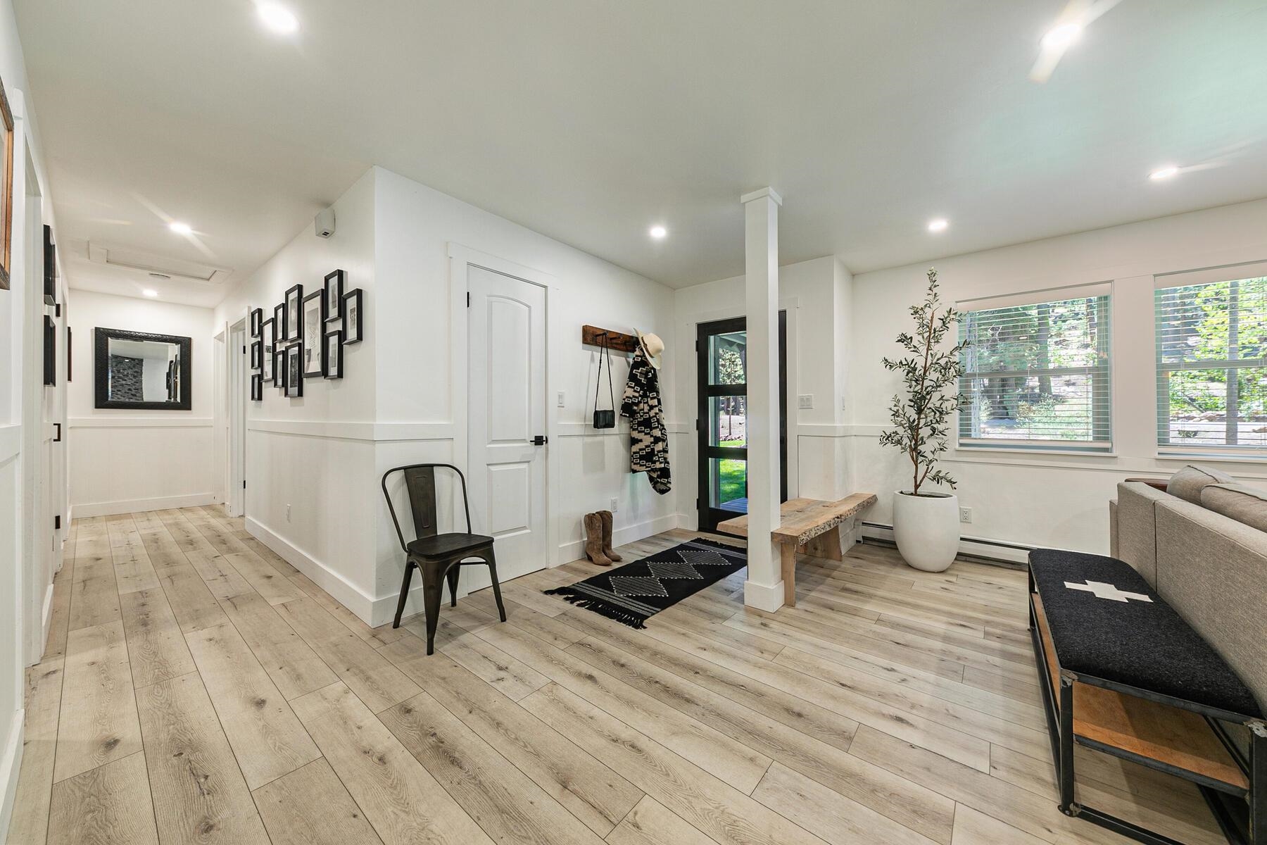 12481 Rainbow Drive Truckee, CA 96161 - Photo 5 of 28