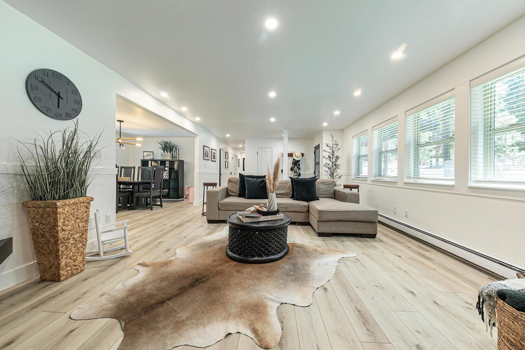 12481 Rainbow Drive Truckee, CA 96161 - Photo 9 of 28