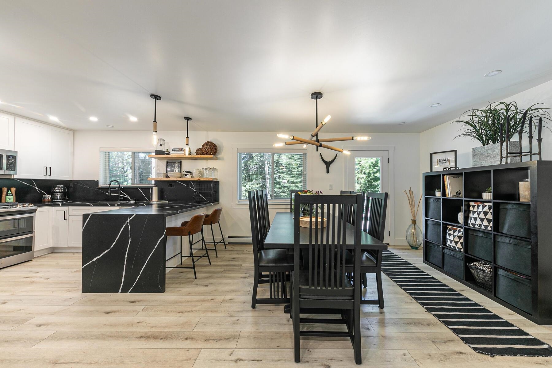 12481 Rainbow Drive Truckee, CA 96161 - Photo 10 of 28