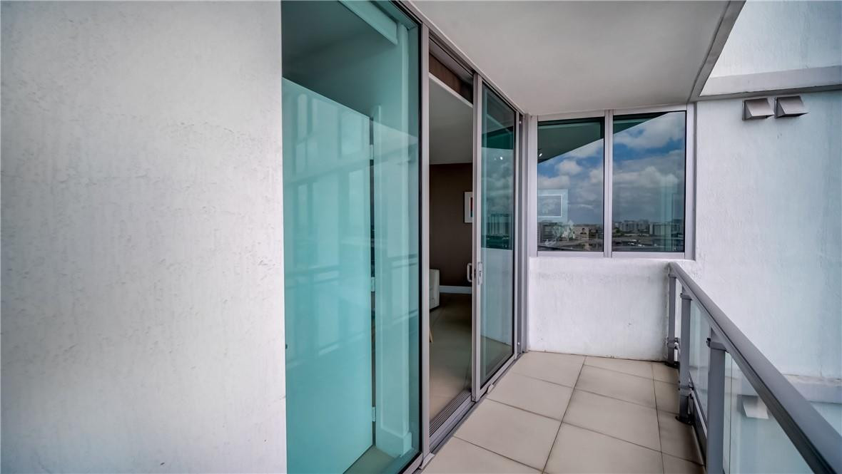 92 Southwest 3rd Street, Unit 1606 Miami, FL 33130 - Photo 22 of 62 Photo 22