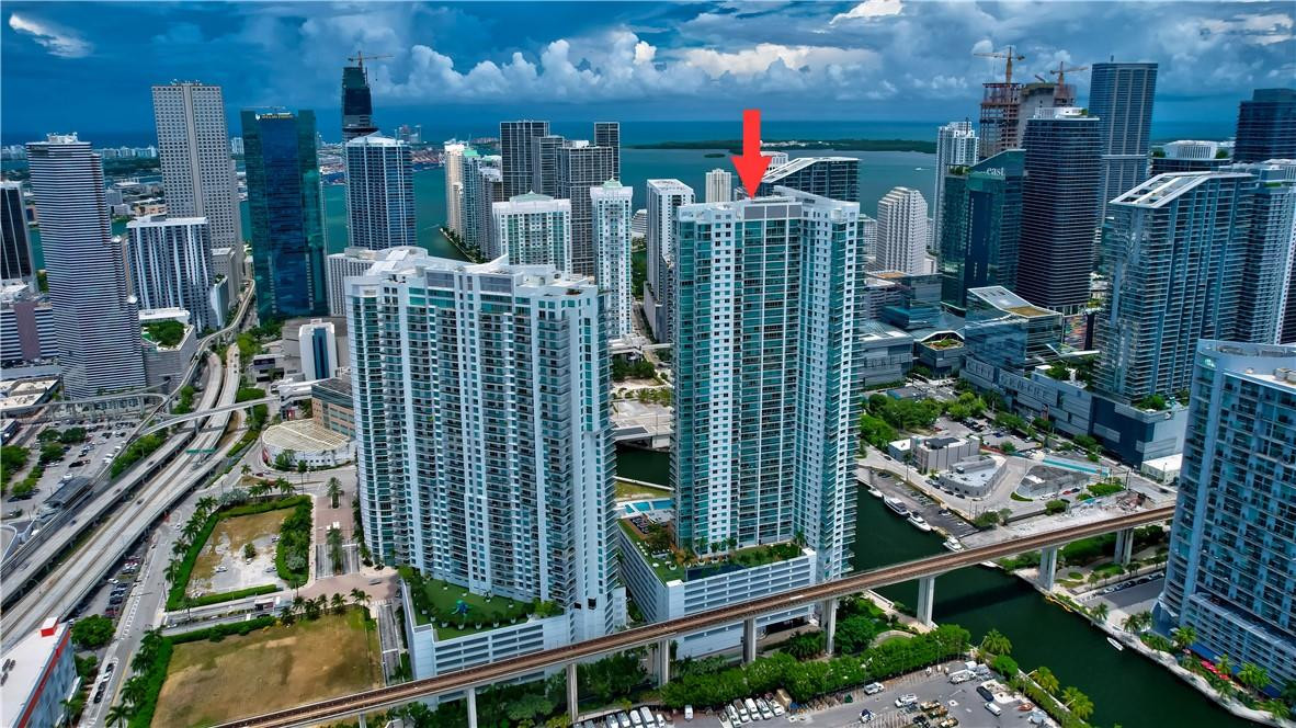 92 Southwest 3rd Street, Unit 1606 Miami, FL 33130 - Photo 51 of 62 a view of outdoor space