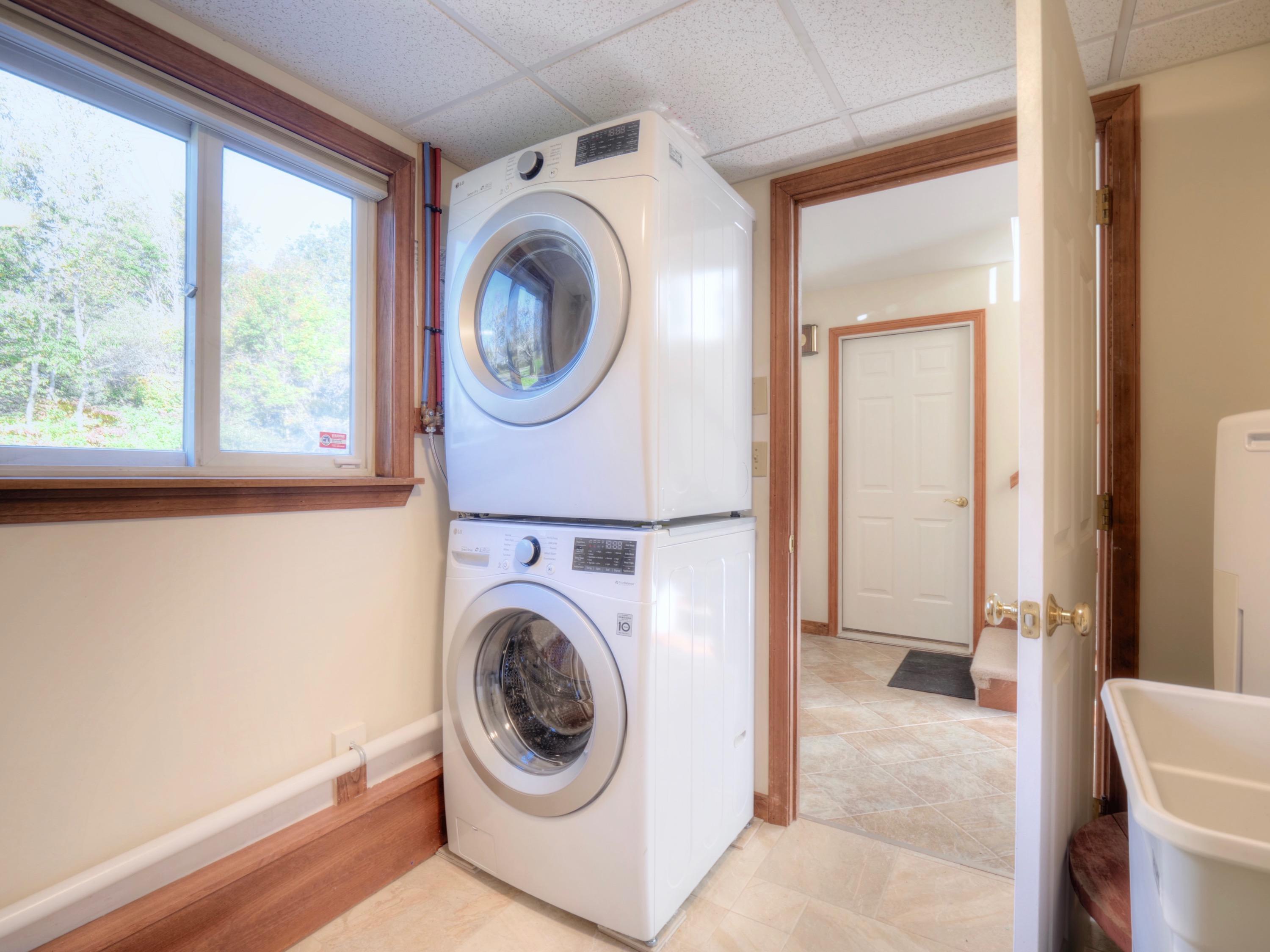 15 Ash Is Vw Road Owls Head, ME 04854 - Photo 25 of 64 Laundry & Utility Room