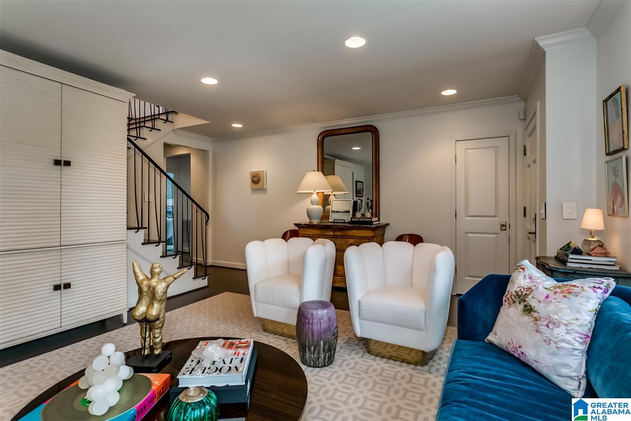 1509 Primrose Place Birmingham, AL 35209 - Photo 6 of 49