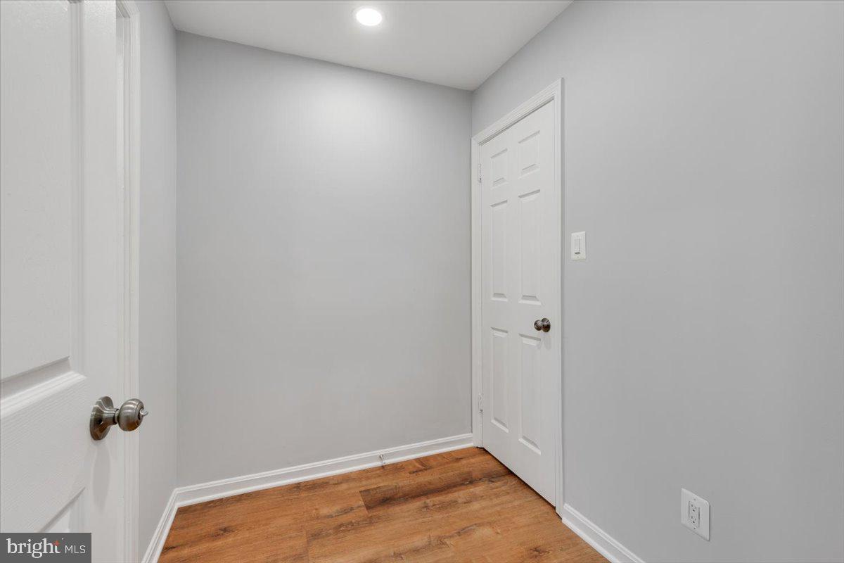 1909 North Rhodes Street, Unit 25 Arlington, VA 22201 - Photo 26 of 30