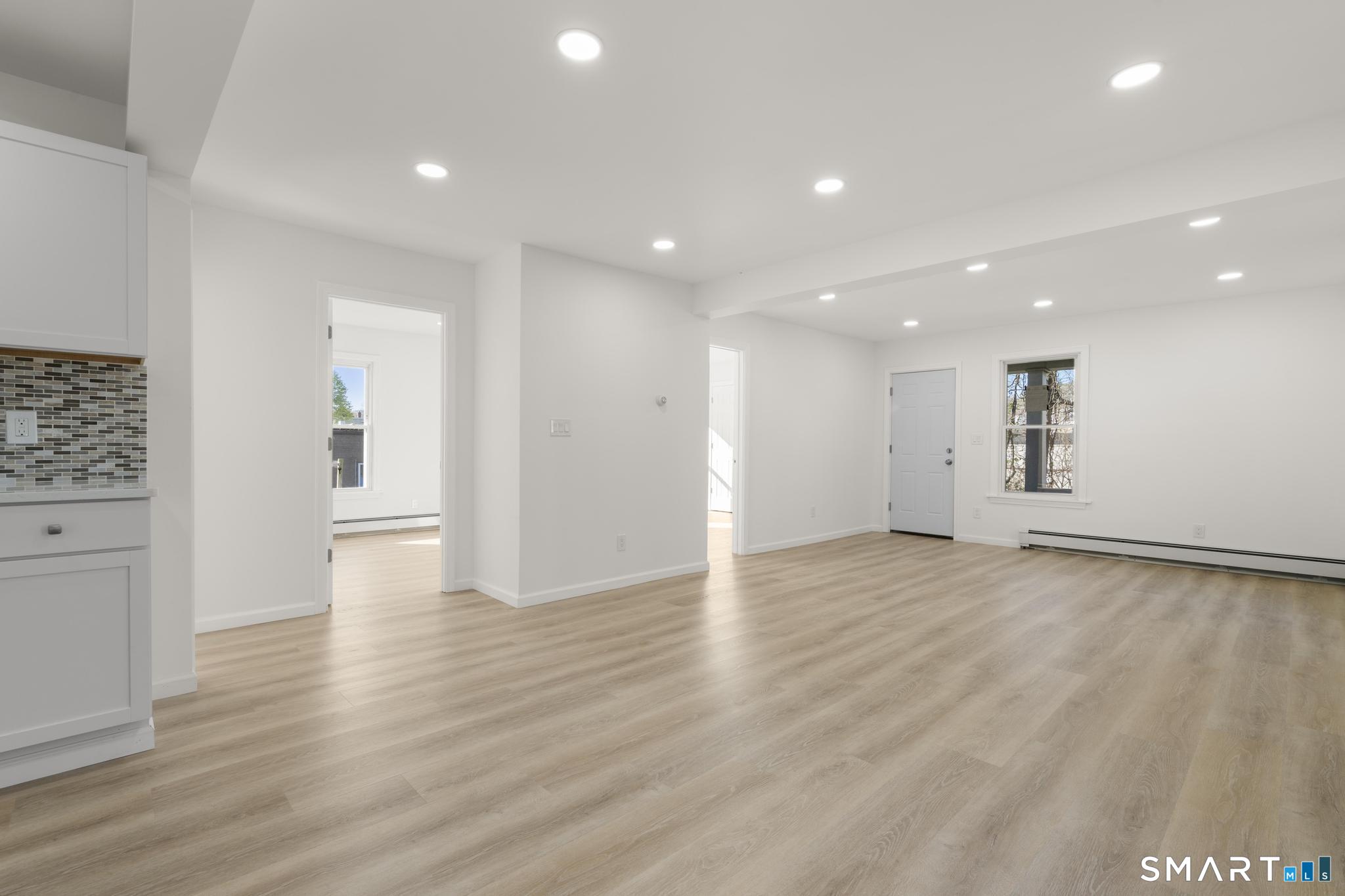 993 East Main Street Waterbury, CT 06705 - Photo 12 of 40 1st Floor