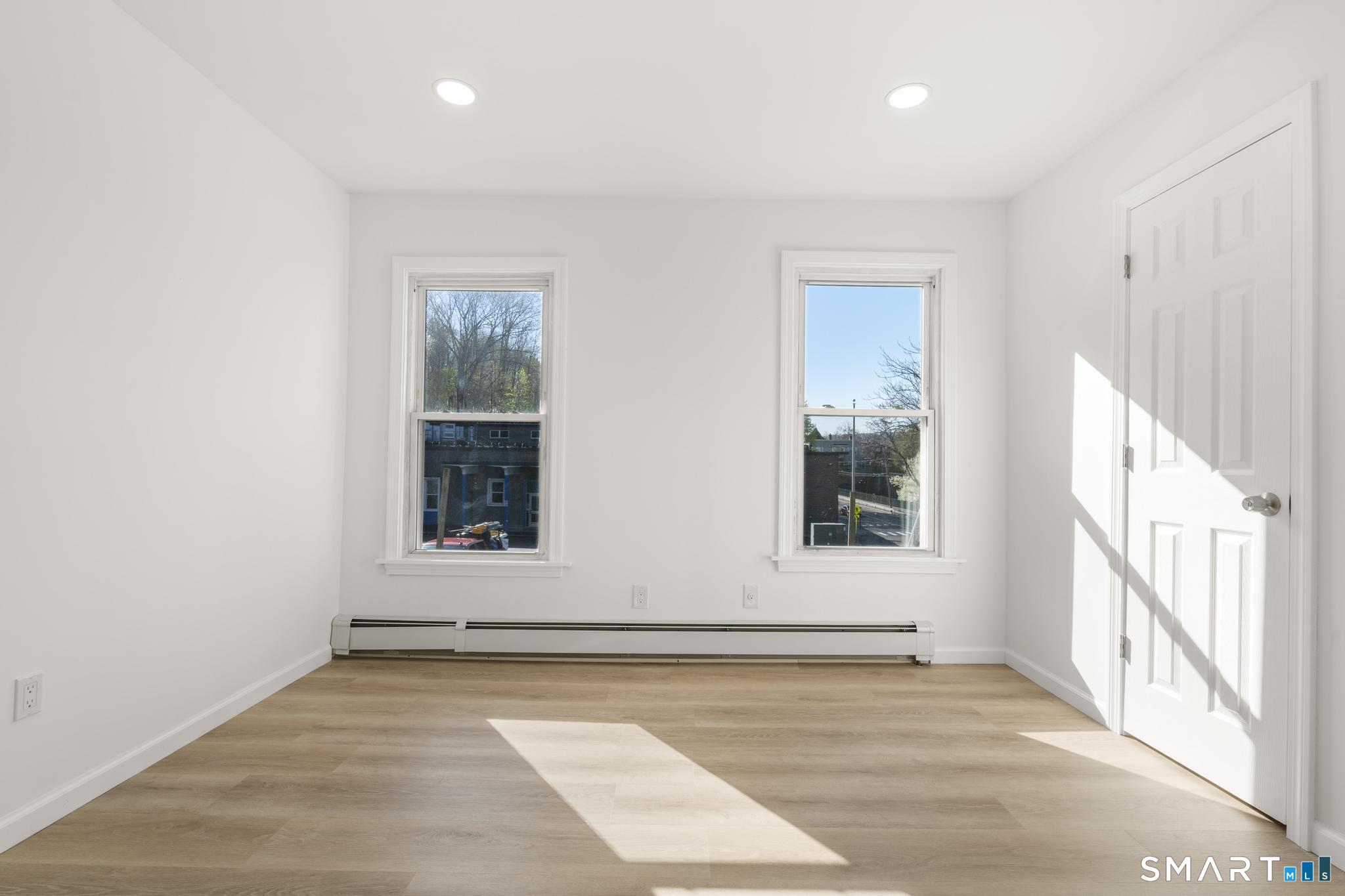 993 East Main Street Waterbury, CT 06705 - Photo 24 of 40 1st Floor