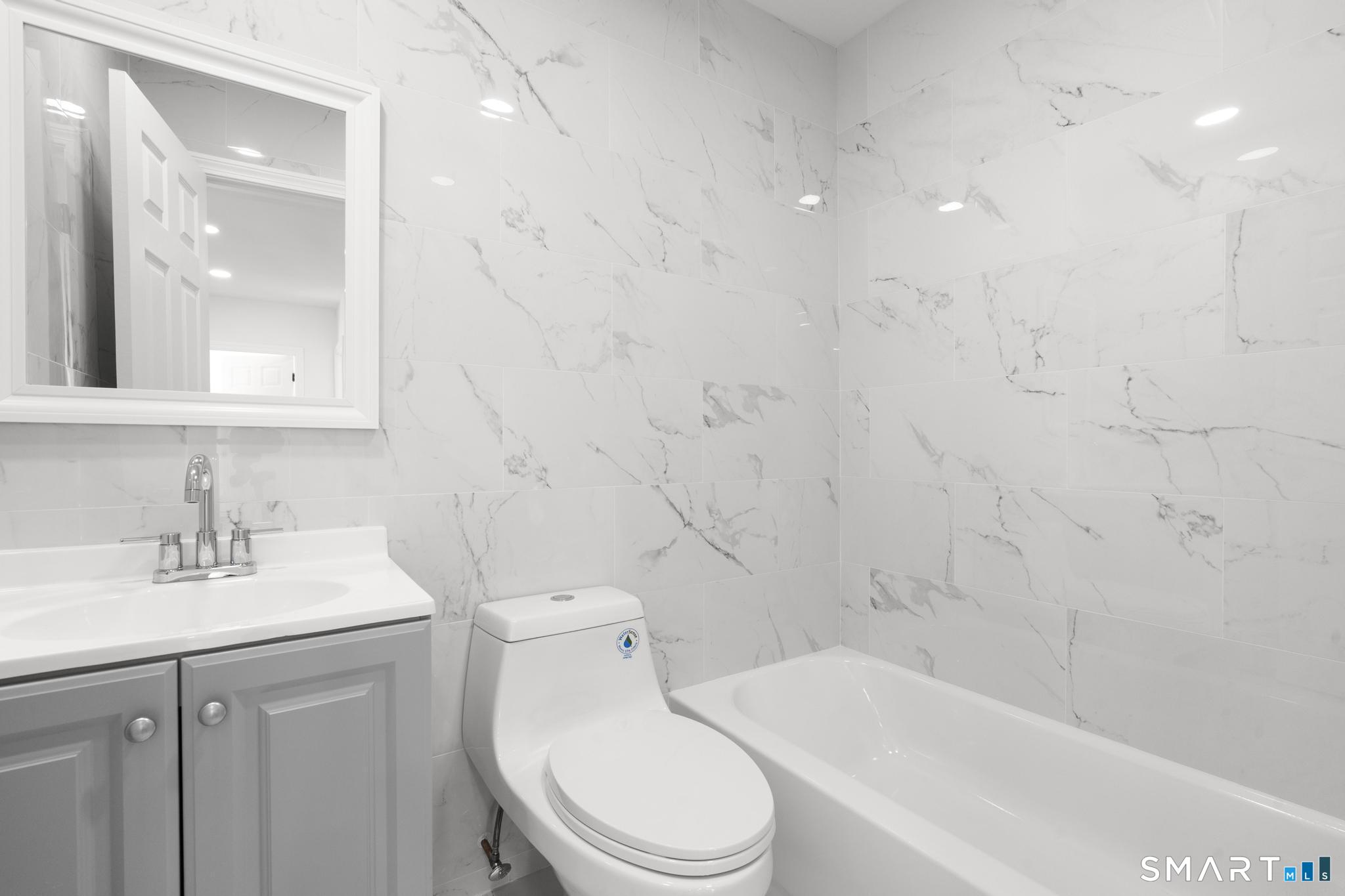 993 East Main Street Waterbury, CT 06705 - Photo 29 of 40 2nd Floor