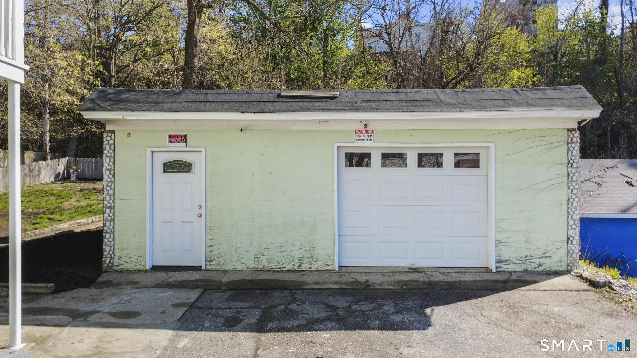 993 East Main Street Waterbury, CT 06705 - Photo 6 of 40 Exterior