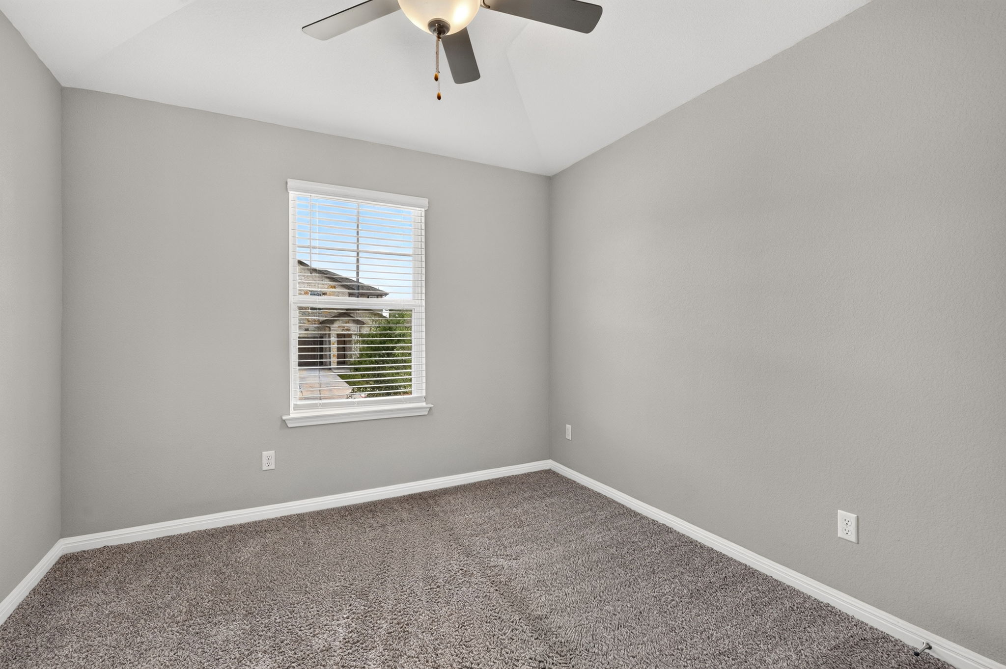 228 El Capitan Loop Dripping Springs, TX 78620 - Photo 16 of 24